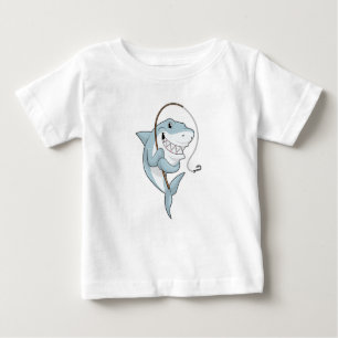 Camiseta Tubarão como pescador com barra de pesca