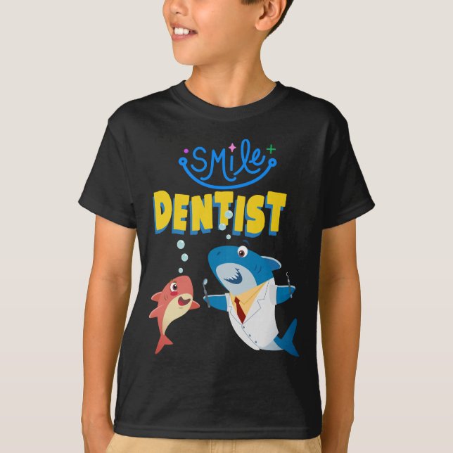 Camiseta Tubarão Dentista (Frente)