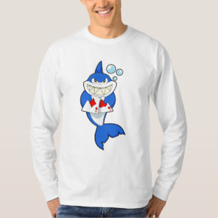 Camiseta Tubarão no Poker com cartões Poker