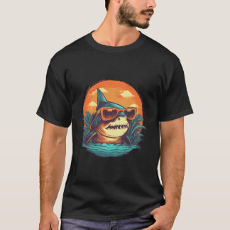 Camiseta Tubarão Olhando com Óculos de Sol