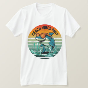 Camiseta Tubarão-retrô legal com óculos de sol - somente ví