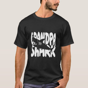 Camiseta Tubarão Vovô Em Um Oceano Selvagem