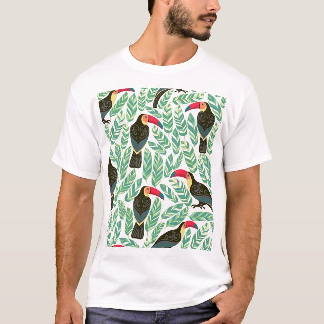 Camiseta Tucanos, folhas tropicais, padrão decorativo. (Frente)