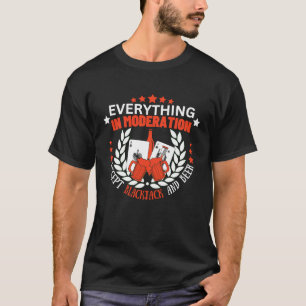 Camiseta Tudo Com Moderação Exceto Blackjack e Cerveja