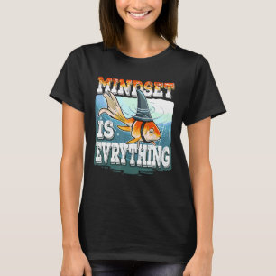 Camiseta Tudo Mindset Goldfish Shark Fin Inspirationa