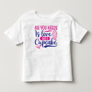 Camiseta Tudo que você precisa é amor e Cupcake