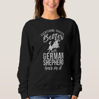 Camiseta Tudo tem gosto melhor com cabelo German shepherd