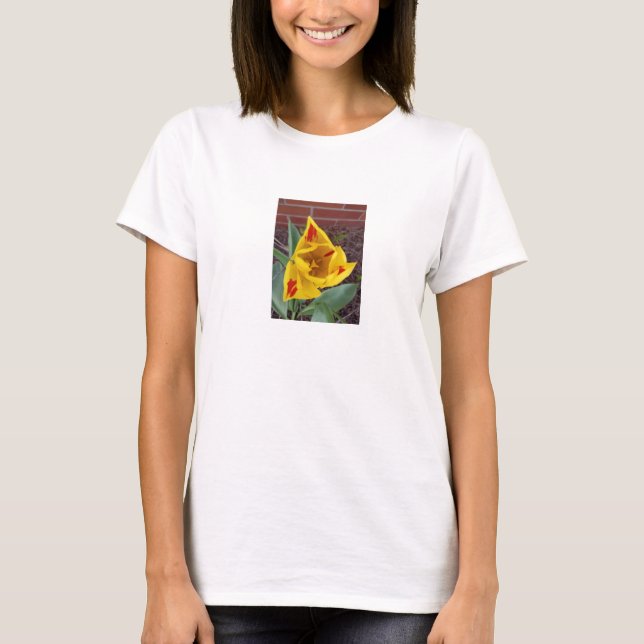 Camiseta Tulipa Amarela (Frente)