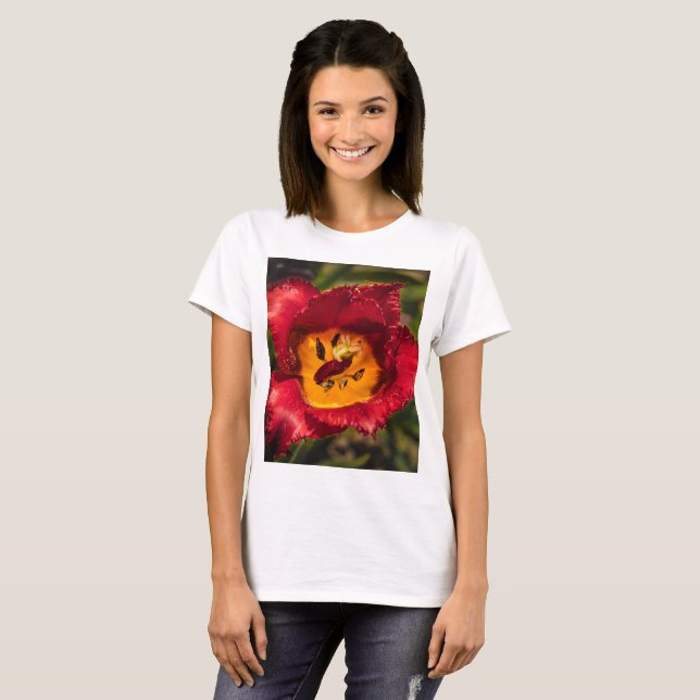 Camiseta tulipa vermelha (Frente Completa)