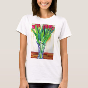 Camiseta tulipas cor-de-água rosa e vermelha
