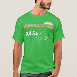 Camiseta Tulsa Girl Retro Sunset City Skyline Souvenir