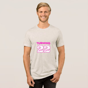 Camiseta Turning 22 #CrewNeckTee