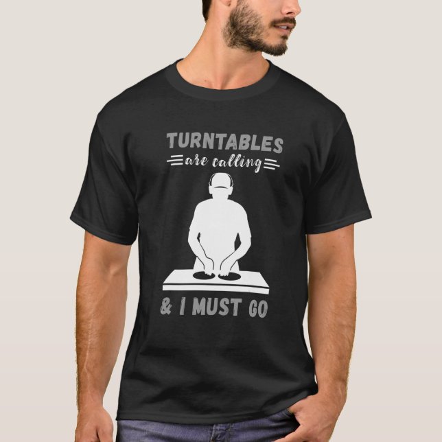 Camiseta Turntables Estão Chamando DJ Turntable House DJ Tu (Frente)