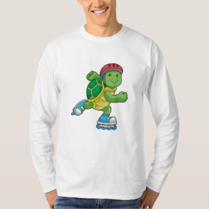 Camiseta Turtle como skater com skates e capacete embutidos