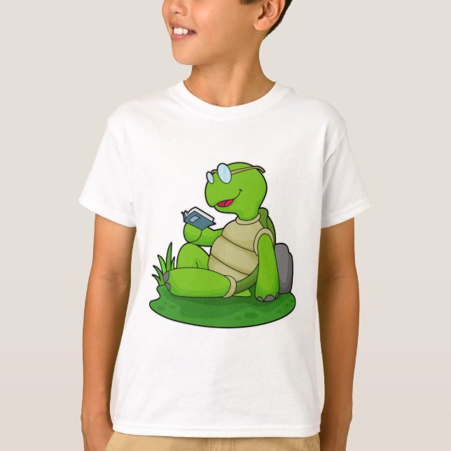 Camiseta Turtle Leading Book (Frente)
