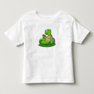 Camiseta Turtle Leading Book
