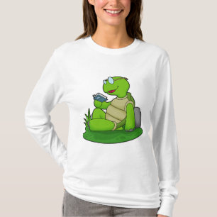 Camiseta Turtle Leading Book