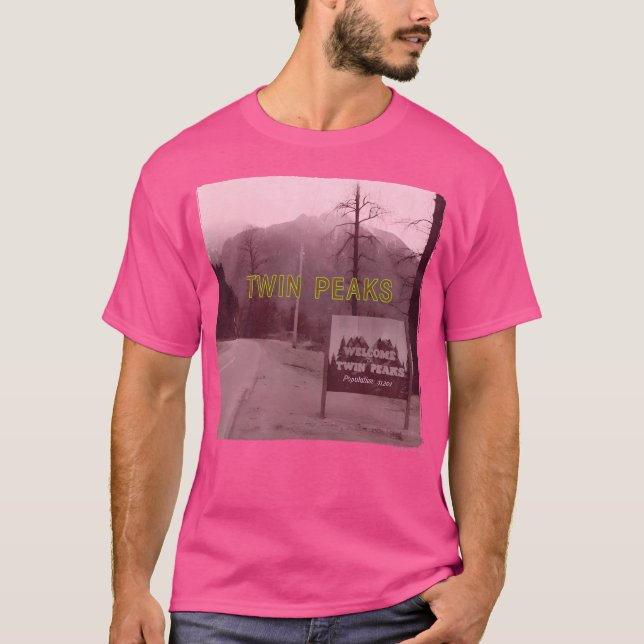 Camiseta Twin Peaks - Sinal de Boas-Vindas com Fotografia d (Frente)