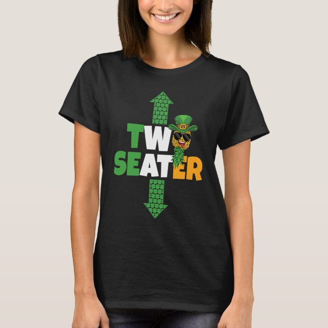 Camiseta Two Seater St Patricks Day Upside Down Pineapple S (Frente)