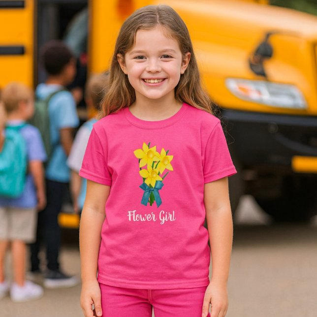 Camiseta Uau Rosa com Daffodils Amarelos Flor Girl (Brighten her day with daffodils and joy perfect pink spring tee for your little flower girl! )