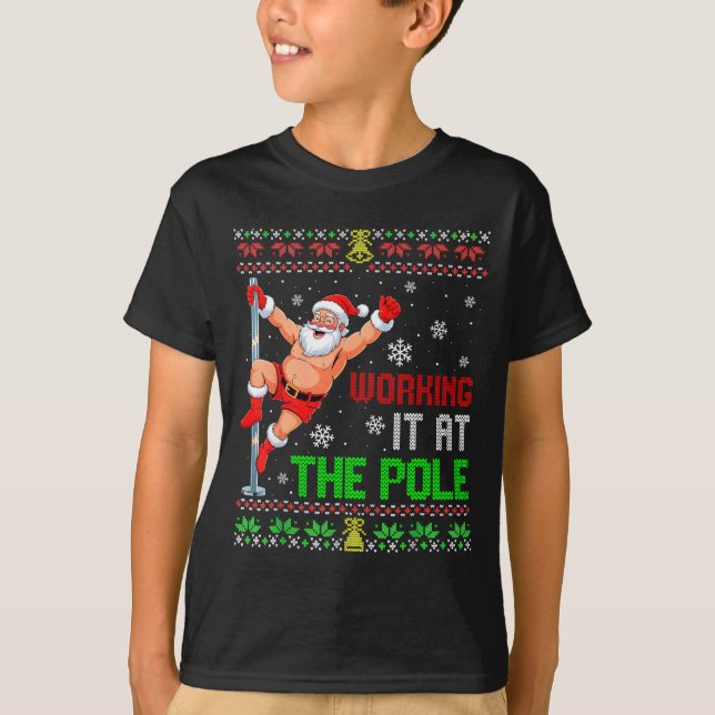 Camiseta Ugly Christmas Sweater Working It At The Le Funny  (Frente)