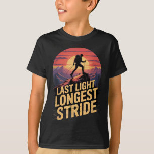 Camiseta Última Luz Maior Passo Pôr do Sol Caminhada Montan