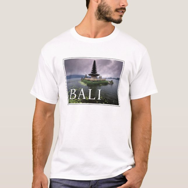 Camiseta Ulun Danu Temple | Bali, Indonésia (Frente)