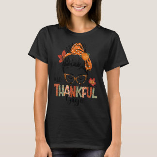 Camiseta Um agradecido Gigi Messy Bun Fall Autumn Thanksgiv