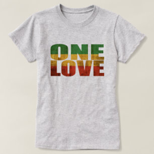 CAMISETA UM AMOR -