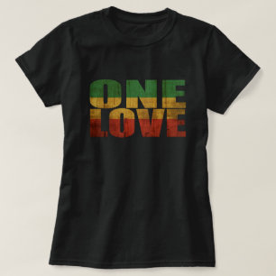 Camiseta UM AMOR Vermelho, Dourado e Verde