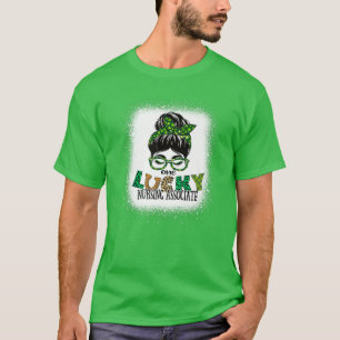 Camiseta Um Associado de Enfermeiro Sortudo Sangrado Sangra