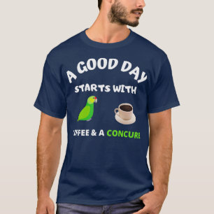 Camiseta Um bom dia começa com o café de papagaio