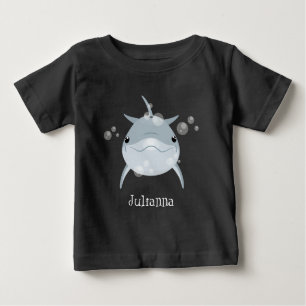 Camiseta Um bonito e feliz desenho animado de golfinho kawa