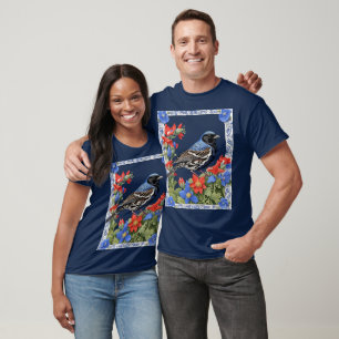 Camiseta Um Bunting Cotovia Rodeado por Aquilégia Azul do C