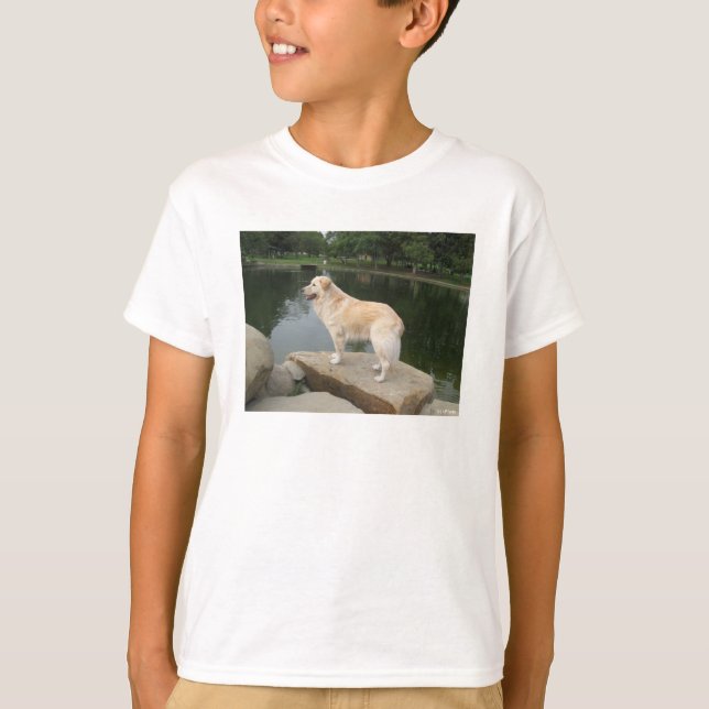 Camiseta Um Cão Em Um Lago (Frente)