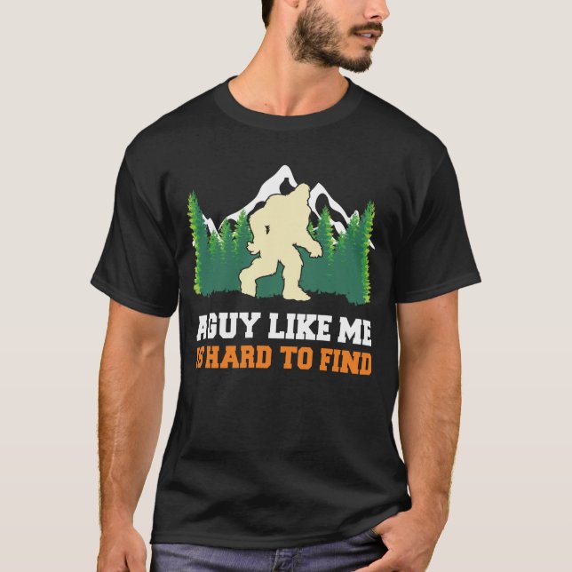 Camiseta Um Cara Como Eu É Difícil De Encontrar Caçador de  (Frente)