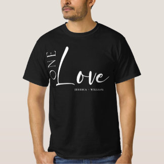 Camiseta Um casal Personalizado Escrito Branco