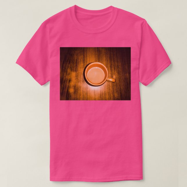 Camiseta Um chá quente (Frente do Design)