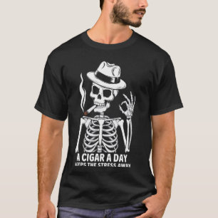 Camiseta Um Charuto Por Dia Afasta o Estresse