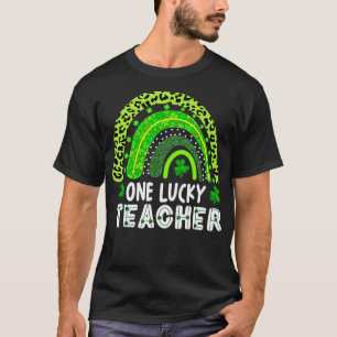 Camiseta Um Dia de São Patrício Arco-Íris Feliz 20