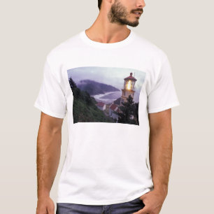 Camiseta Um dia nebuloso na costa do Oregon no Heceta