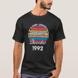 Camiseta Um Dos Nasceres De Dezembro Incrível Desde 1992