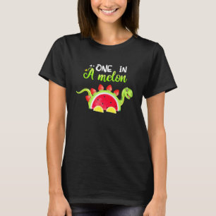 Camiseta Um Em Um Melão Fruta De Dinossauro Melancia Laranj