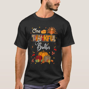 Camiseta Um Feliz Irmão Caiu no outono de Ação de Graças