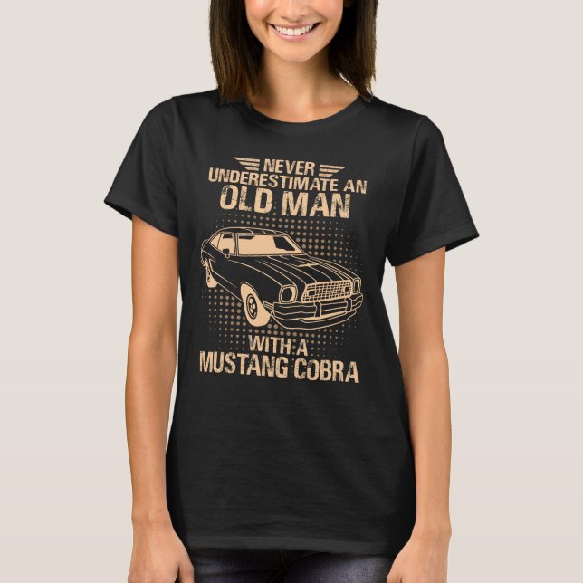 Camiseta Um Ford Mustang Velho 1977 Cobra (Frente)