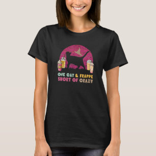 Camiseta Um Gato E Um Frappe Aquém de Louco Pôr do Sol Gat