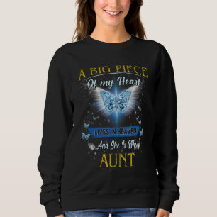 Camiseta Um Grande Pedaço Do Meu Coração Vive No Céu Ela É