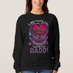 Camiseta Um Grande Pedaço Do Meu Coração Vive No Céu, Ele É