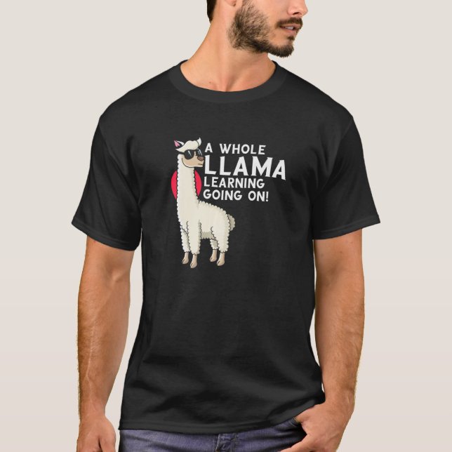Camiseta Um Lama Inteiro Aprendendo Em Curso (Frente)