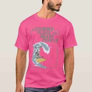 Camiseta Um Lugar Ensolarado Para Pessoas Sombrias